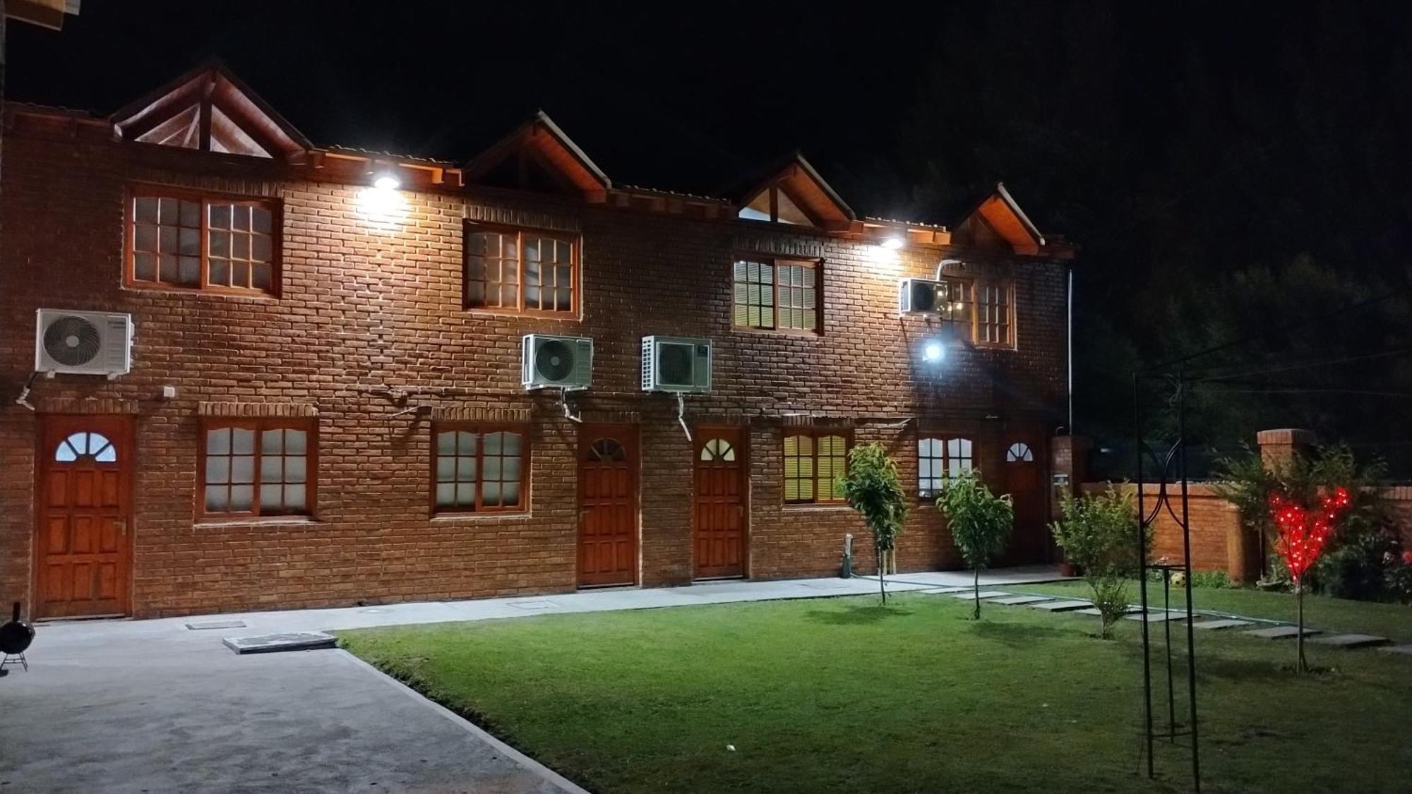 Hospedaje, Departamentos J&R เปริโต โมเรโน ภายนอก รูปภาพ